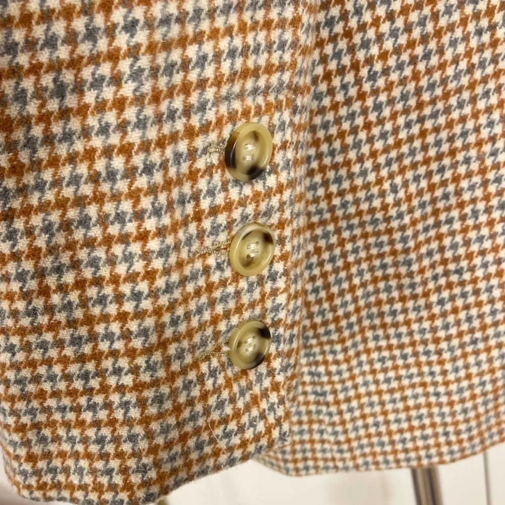 NWT! Moon River Herringbone Double Breasted Jacket with contrast collar